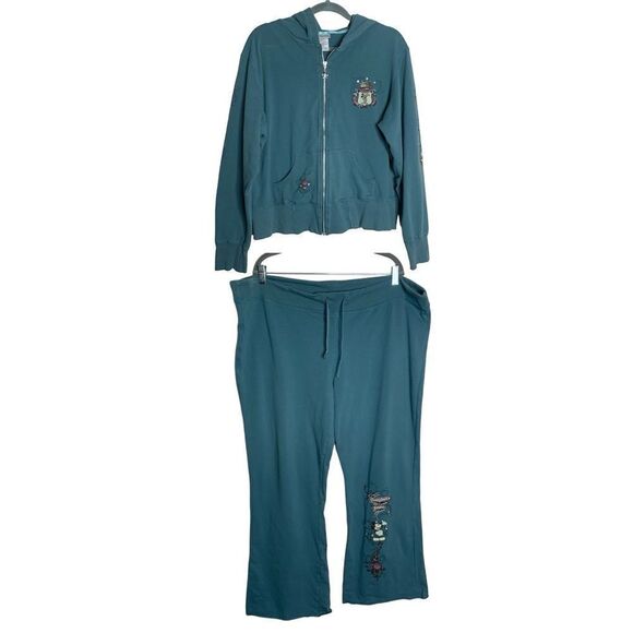 Disneyland resort mickey mouse set green 2 pc - Picture 1 of 16